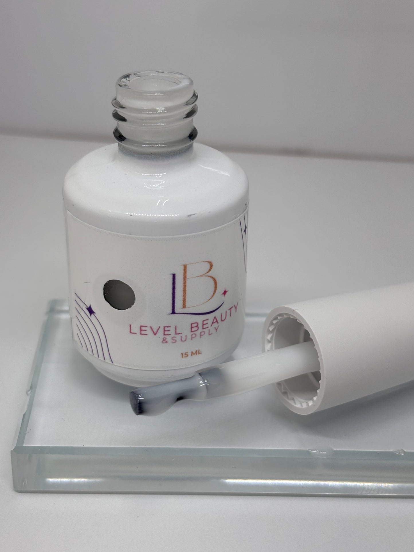 Milky white cream gel