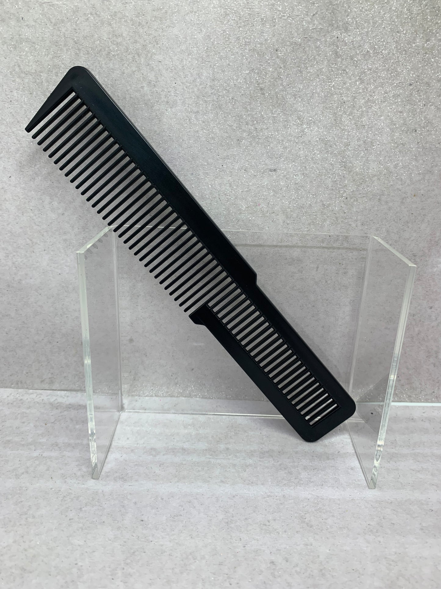 Plastic comb