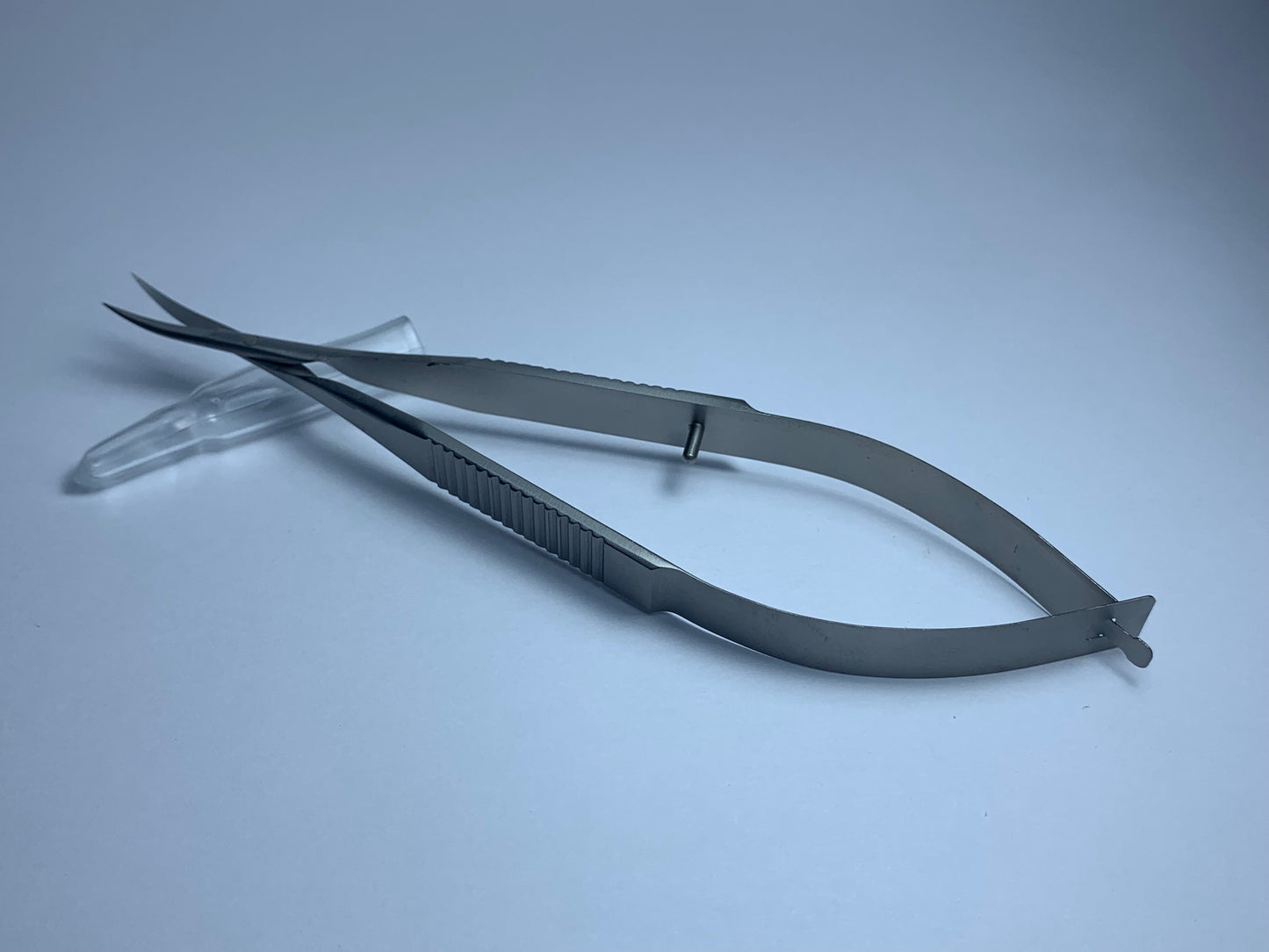 Tijera para cutícula estilo pez